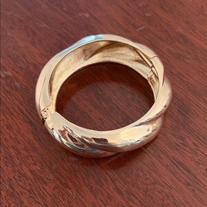 Elegant gold color Women's Bracelet